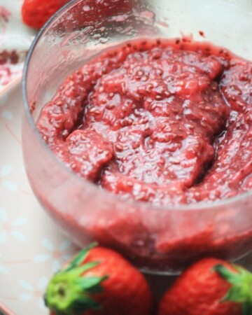 My PCOS Kitchen - Sugar-free Strawberry Chia Jam - Delicious sweet strawberry jam that is refined sugar-free so perfect for a healthy breakfast!