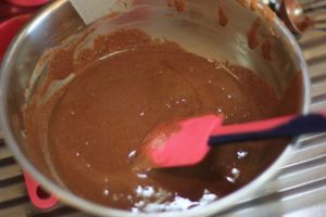 My PCOS Kitchen - Paleo Keto Raspberry Chocolate Fat Bombs - Delicious dairy-free, gluten-free and sugar-free chocolate bars!