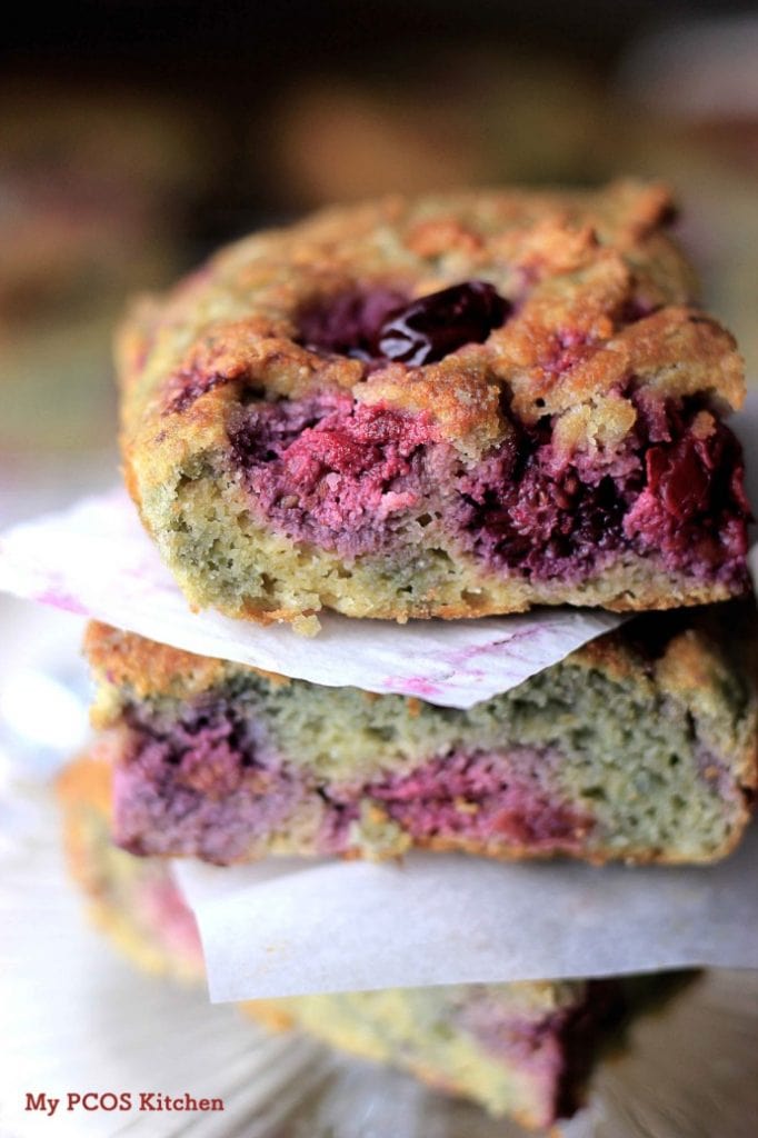My PCOS Kitchen - Keto Mixed Berry Cake Bars - These healthy and delicious raspberry and blackberry breakfast cake bars are gluten-free, sugar-free, can be dairy-free and are low carb!!