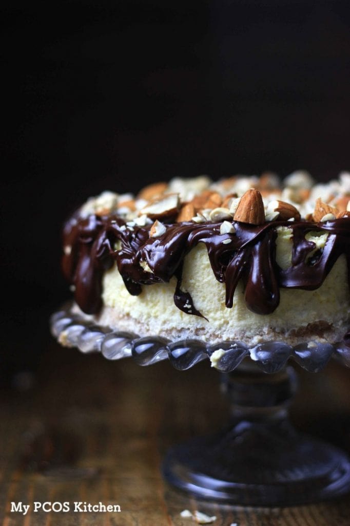 My PCOS Kitchen - Keto New York Cheesecake - This decadent sugar-free and gluten-free cheesecake is the perfect treat for any day of the week! Who doesn't love a Low Carb Cheesecakes!