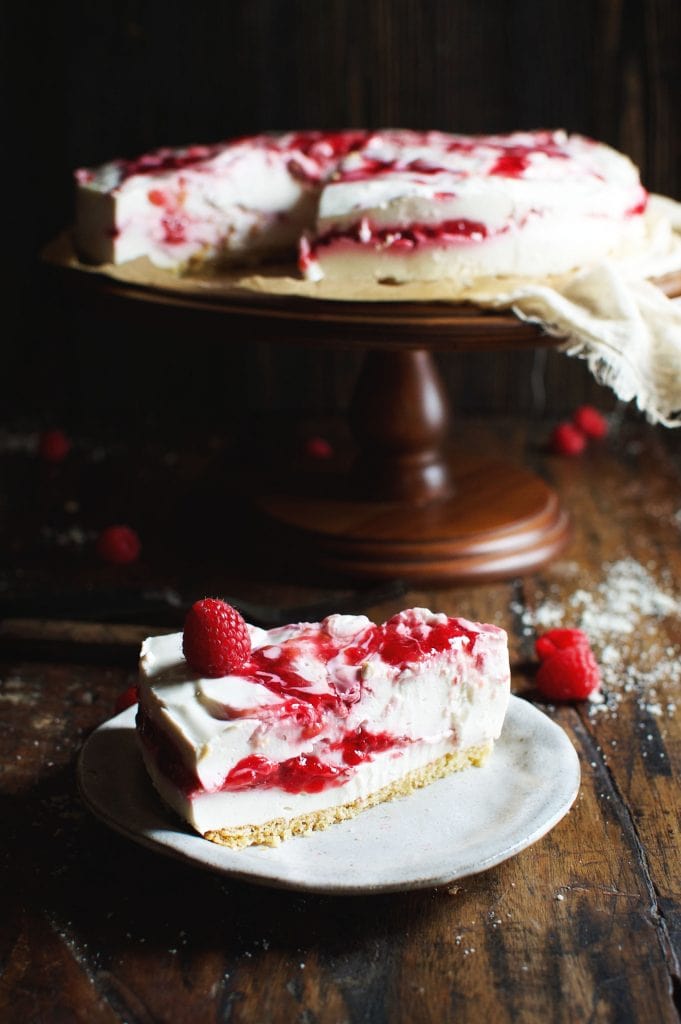 20+ Sugar Free Cheesecake Recipes - My PCOS Kitchen - Delicious Low Carb Cheesecake Recipes that have NO sugar and are all gluten-free! Low Carb Raspberry Swirl Cheesecake - Simply So Healthy